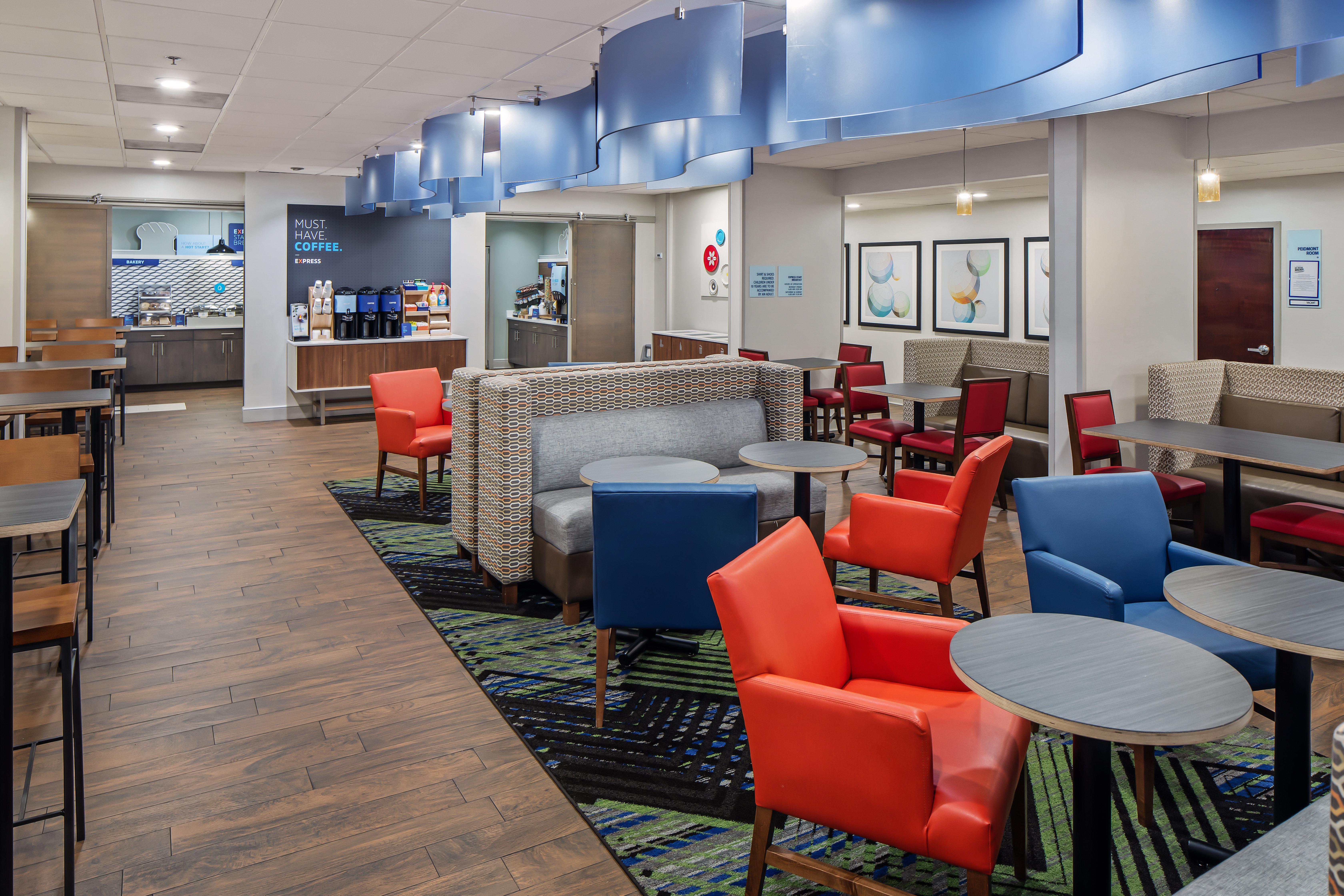 Holiday Inn Express Atlanta Airport-College Park By Ihg Esterno foto