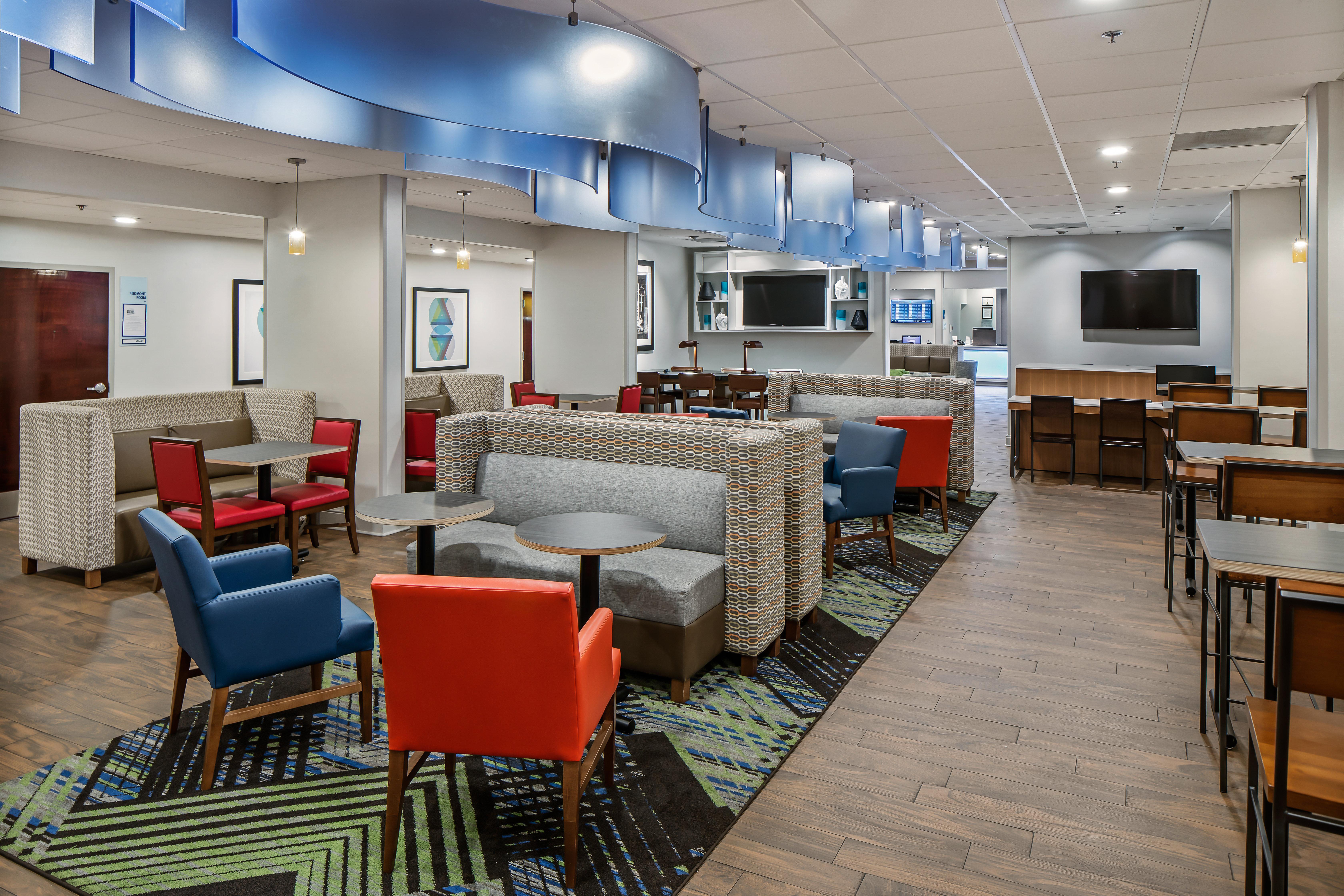 Holiday Inn Express Atlanta Airport-College Park By Ihg Esterno foto