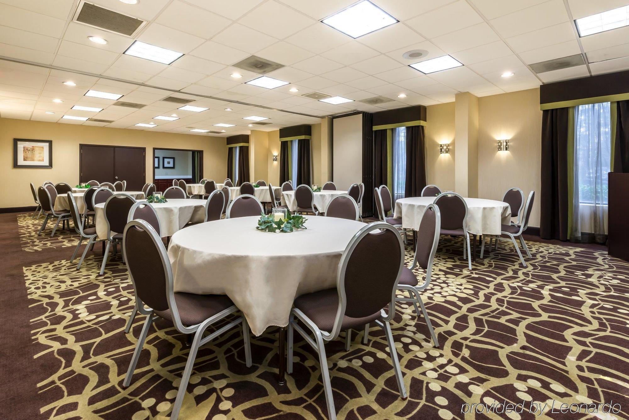 Holiday Inn Express Atlanta Airport-College Park By Ihg Esterno foto