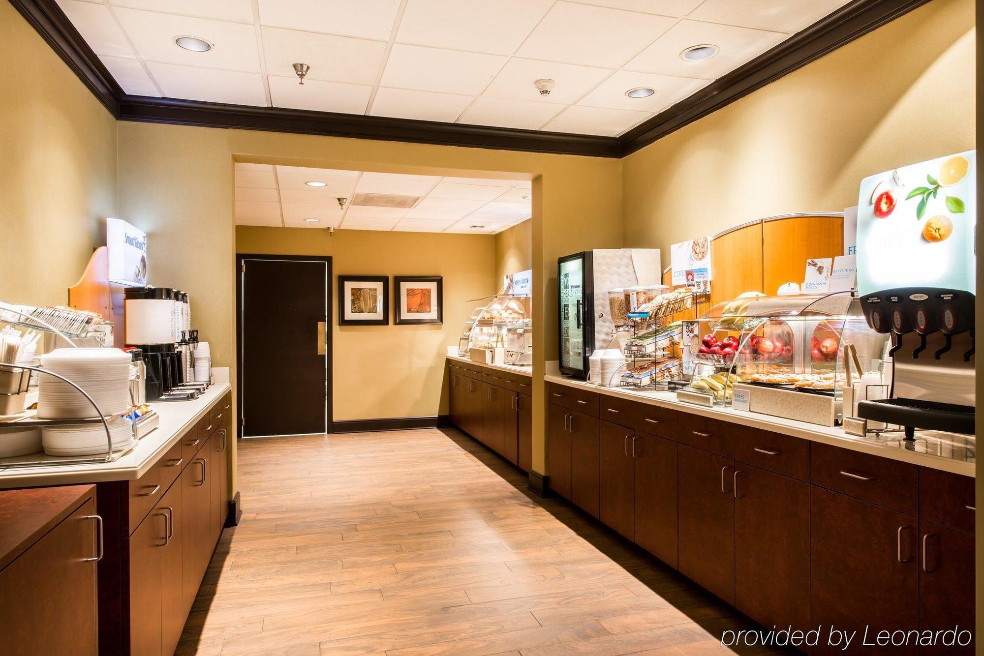 Holiday Inn Express Atlanta Airport-College Park By Ihg Esterno foto